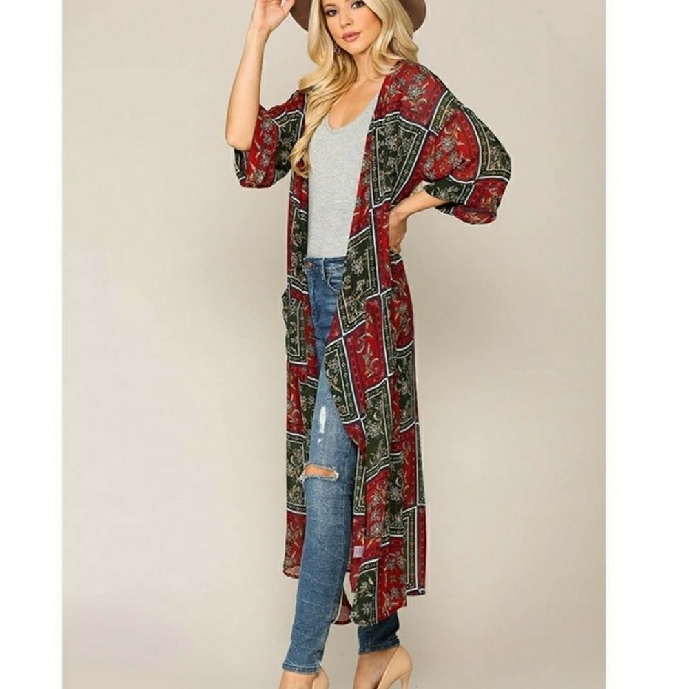 Kimono  - Picture 2 of 4